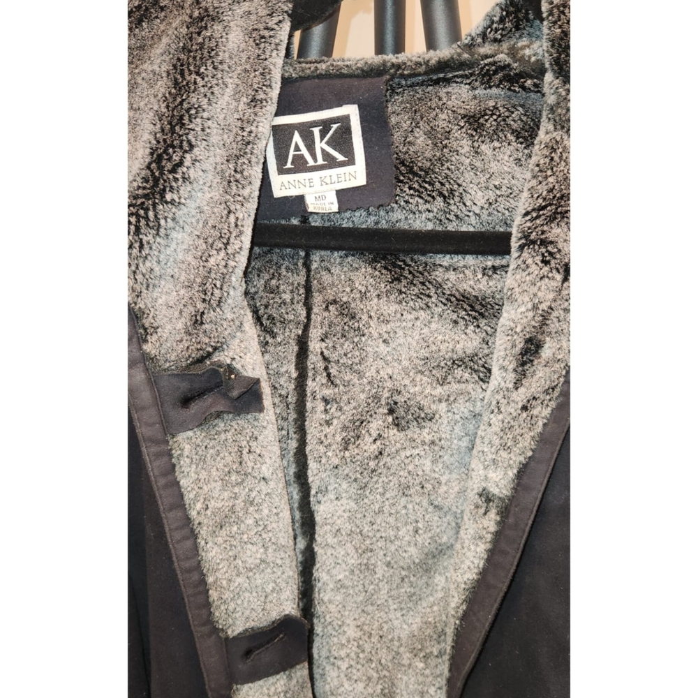 Anne Klein Black Coat with Faux Fur Lining - Gorgeous Coat! - Picture 4 of 9